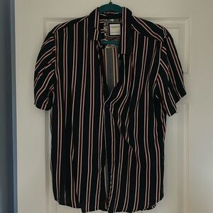 Men’s Button Down Tee